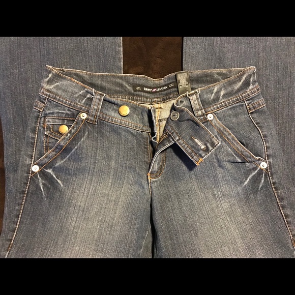 “DKNY” Juniors Distressed Bootcut Jeans! - Picture 2 of 4
